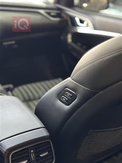 جنسس G70